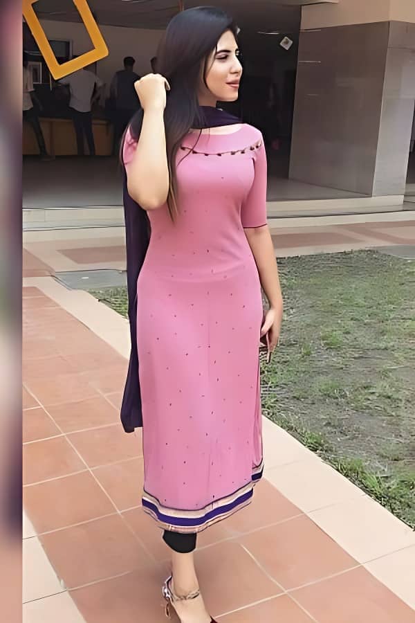Online Travel Escort Girl